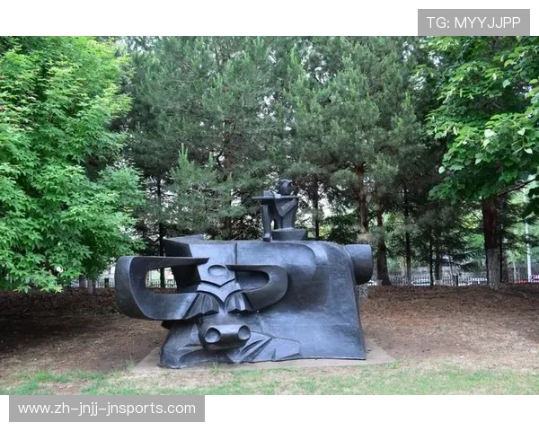 足球运动雕塑作品是否能够凝聚球迷记忆与历史瞬间的象征意义